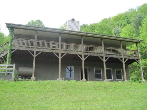 951 Price Town Rd, Clyde, NC 28721