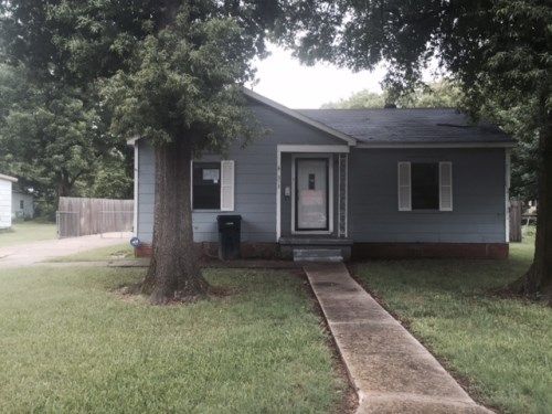 313 Johnson Ave, Indianola, MS 38751