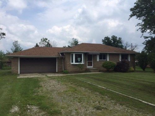 145 Briarleigh Dr, Brunswick, OH 44212