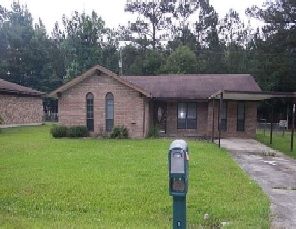 111 Azalea Avenue, Deridder, LA 70634