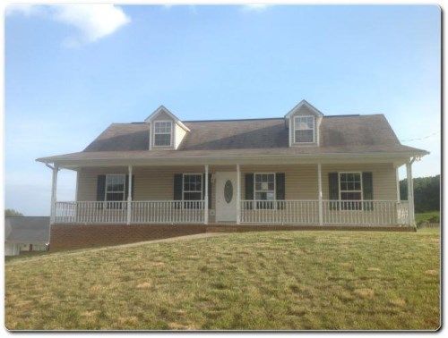 1811 Butterfly Ct, Whitesburg, TN 37891