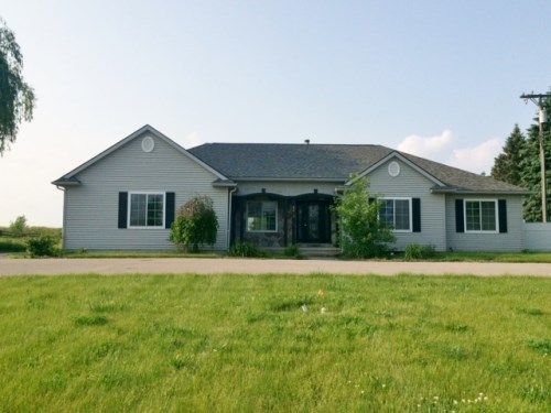 1811 E Dryden Road, Metamora, MI 48455