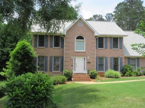 906 Pinehurst Cove, Woodstock, GA 30188