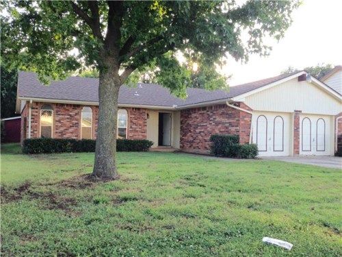 5001 Beacon Hill Rd, Oklahoma City, OK 73135