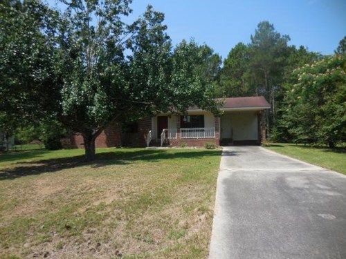 331 Seminole Dr, Moultrie, GA 31768