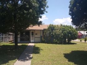 1001 North 17th Street, Temple, TX 76501