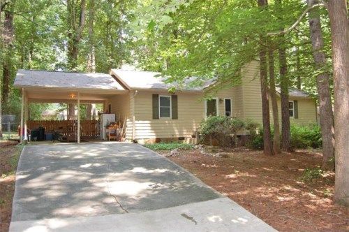 5483 Tonowanda Drive, Acworth, GA 30102