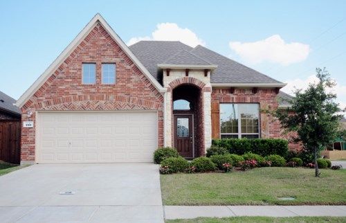 200 Tower Cir, Terrell, TX 75160