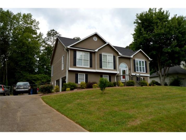 721 Maplelake Drive, Acworth, GA 30101