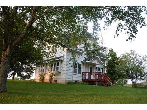 N2348 County Rd V V, Hager City, WI 54014