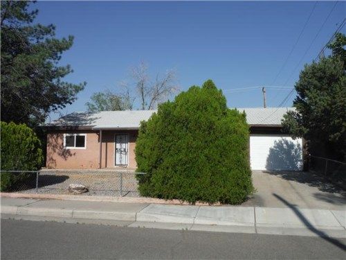 2401 Gretta St NE, Albuquerque, NM 87112