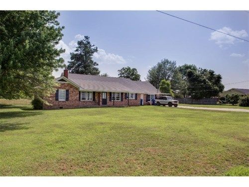 747 Hog Mountain Road, Winder, GA 30680