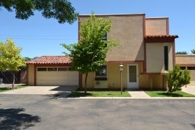 200 E Country Club #6, Roswell, NM 88201