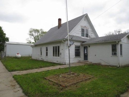 602 2nd St, Pisgah, IA 51564