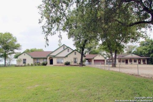 4349 COUNTY ROAD 331, Floresville, TX 78114