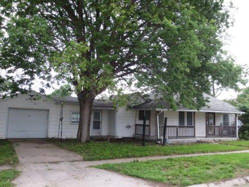 402 Nuckolls St, Glenwood, IA 51534