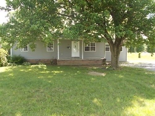 312 Smith Ave, Hohenwald, TN 38462