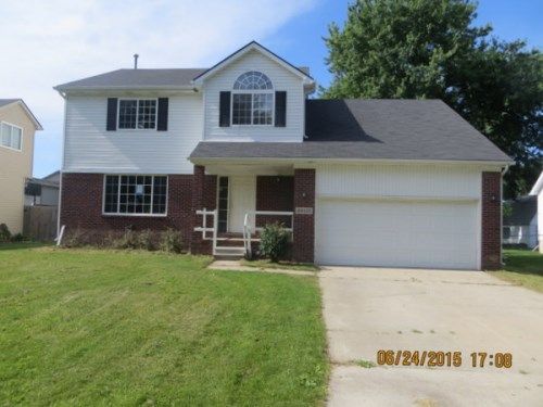 20135 Mckishnie St, Clinton Township, MI 48035