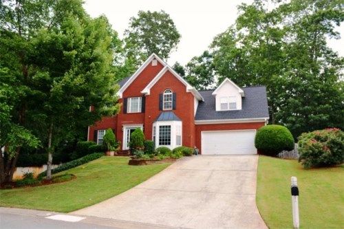 2747 Brook Forest Drive, Lawrenceville, GA 30043