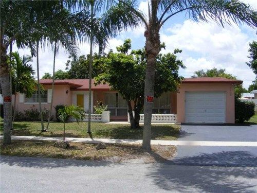 7100 SW 5 ST, Hollywood, FL 33023