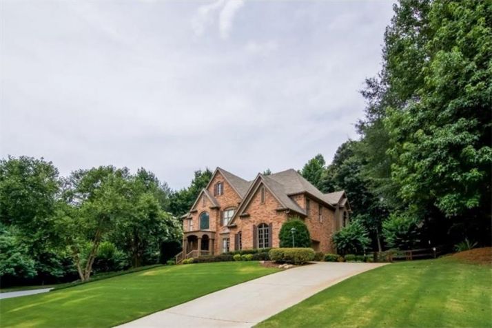 105 Riverview Drive, Suwanee, GA 30024