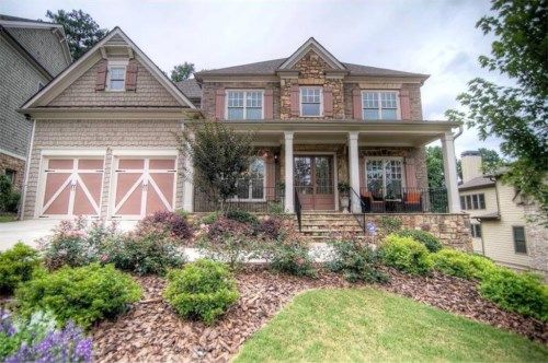 1015 Carmichle Court, Roswell, GA 30075