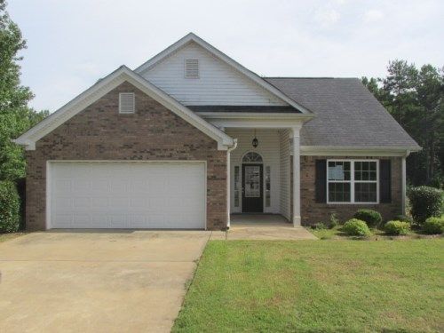 105 Perimeter Dr, Lagrange, GA 30241