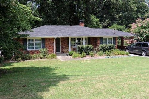 1548 Walthall Court, Atlanta, GA 30318