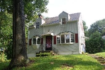 87 Deerfield Ave, Waterbury, CT 06708