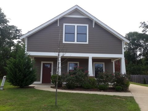 629 Enclave Ln, Calera, AL 35040