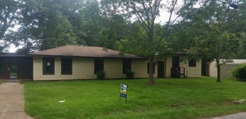 22761 Saint Paul St, Robertsdale, AL 36567