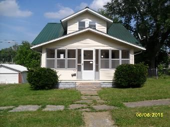 408 SE 2nd St, Paoli, IN 47454