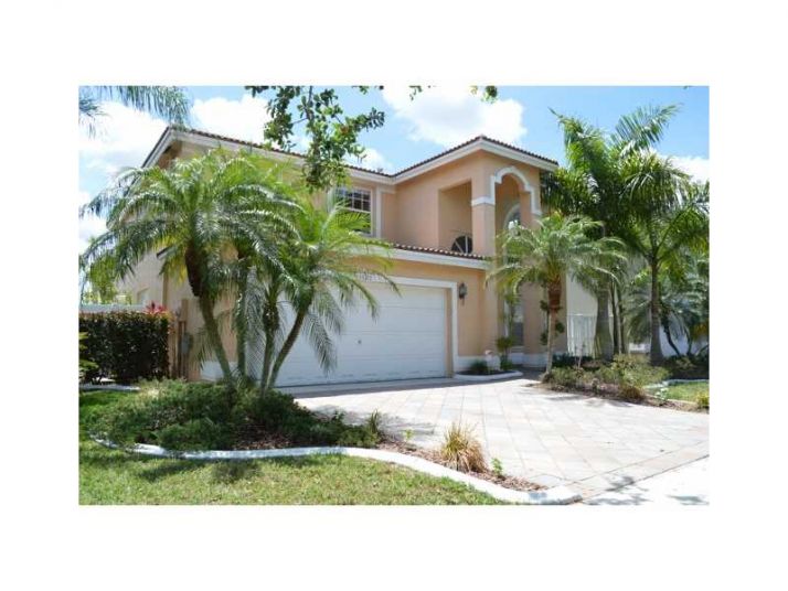 13820 NW 22ND ST, Fort Lauderdale, FL 33325