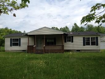 2164 Stanhope Kelloggsville, Kingsville, OH 44048