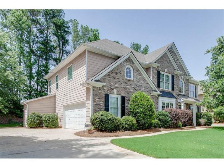 4268 Sandy Branch Drive, Buford, GA 30519