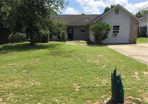 2166 White Pines Dr, Pensacola, FL 32526