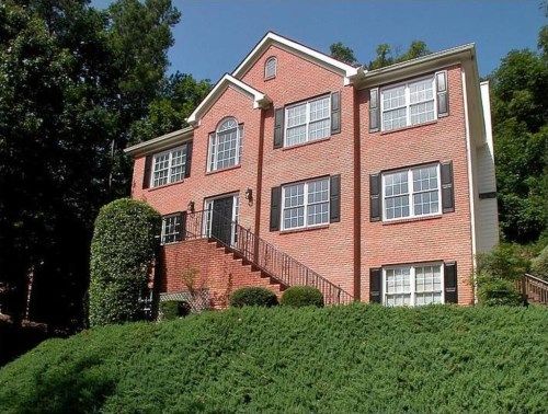 925 Yukon Drive, Alpharetta, GA 30022