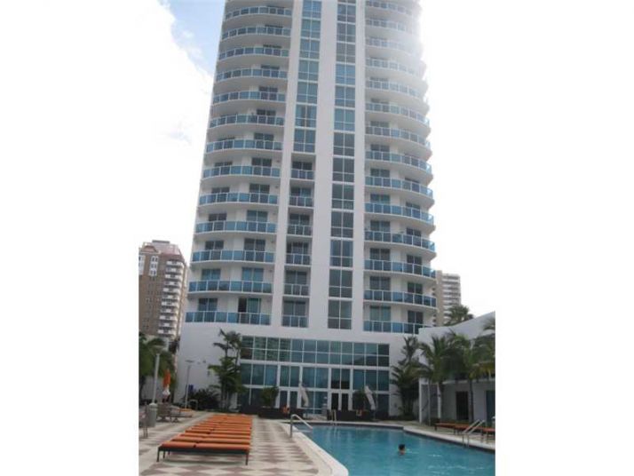 1945 S OCEAN DR # 1905, Hallandale, FL 33009