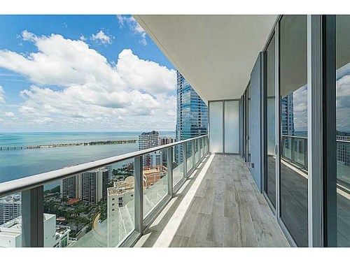 1300 BRICKELL BAY # 4002, Miami, FL 33131