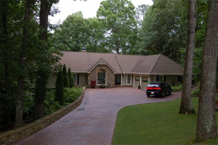 8635 Steeple Chase Drive, Roswell, GA 30076