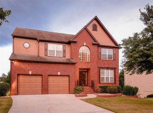 2703 Whispering Pines Drive, Grayson, GA 30017