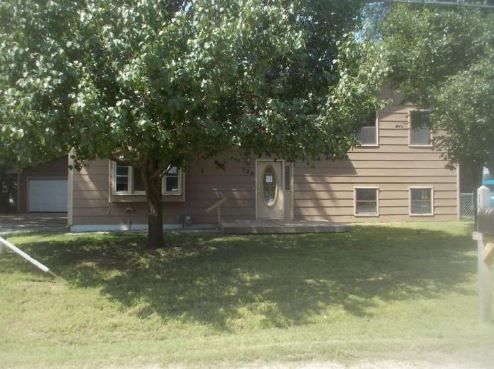 126 W 58th St S, Wichita, KS 67217