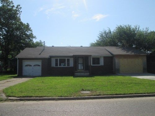 813 S Hickory St, Sapulpa, OK 74066