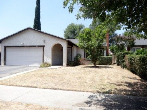 8415 Oakdale Ave, Winnetka, CA 91306