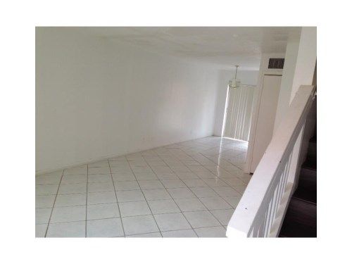 2512 NW 52 AV # 22B, Fort Lauderdale, FL 33313