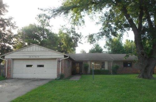 8988 E 33rd Place, Tulsa, OK 74145