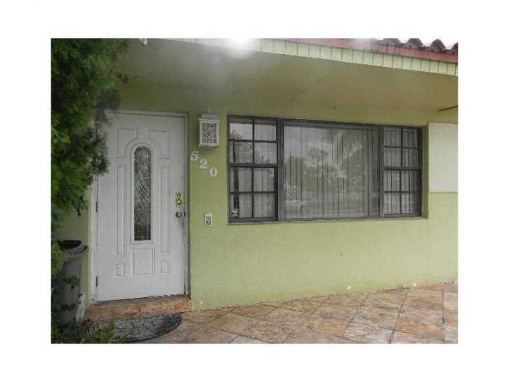 520 W 66 ST, Hialeah, FL 33012