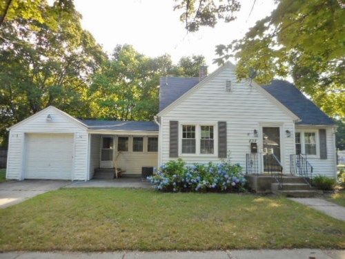 833 Mills Avenue, Muskegon, MI 49445