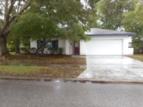 8702 Seeley Ln, Hudson, FL 34667