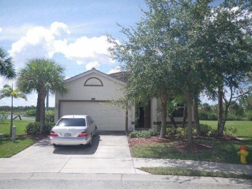 2529 Deerfield Lake Ct, Cape Coral, FL 33909